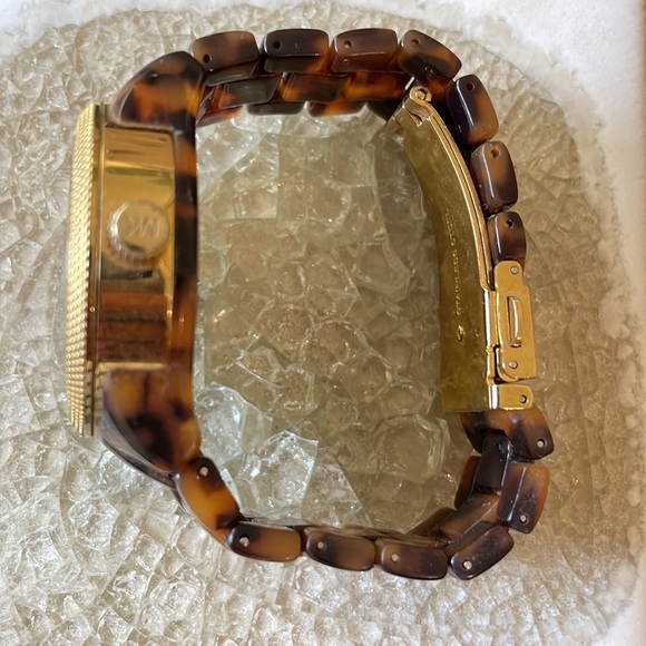 Michael Kors watch - Picture 2 of 4